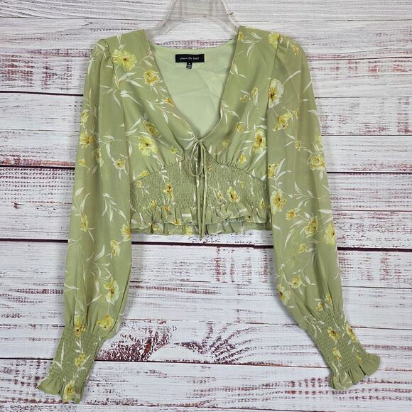 jacquei the label Tops - Fairy Floral Pastel Green Crop Blouse Sm Ruched Sheer Bishop Sleeve V-Neck Top